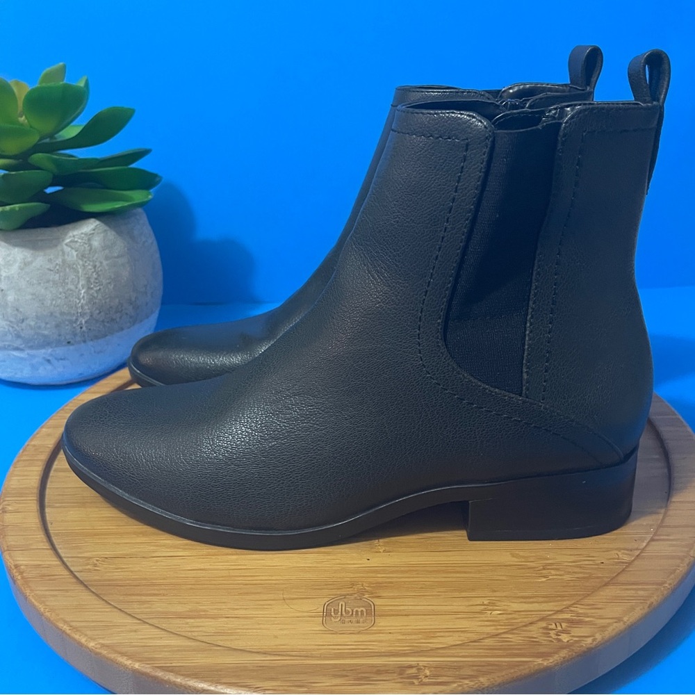 Naturalizer Sampson Ankle Booties Black Heeled Chelsea Boots Size 8M